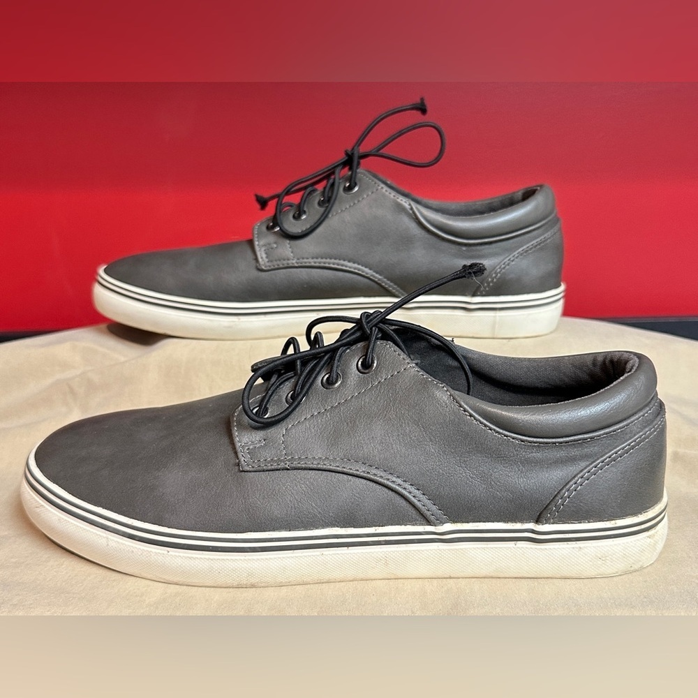 Goodfellow & Co Faux Gray Leather Sneakers Men’s Size 9
